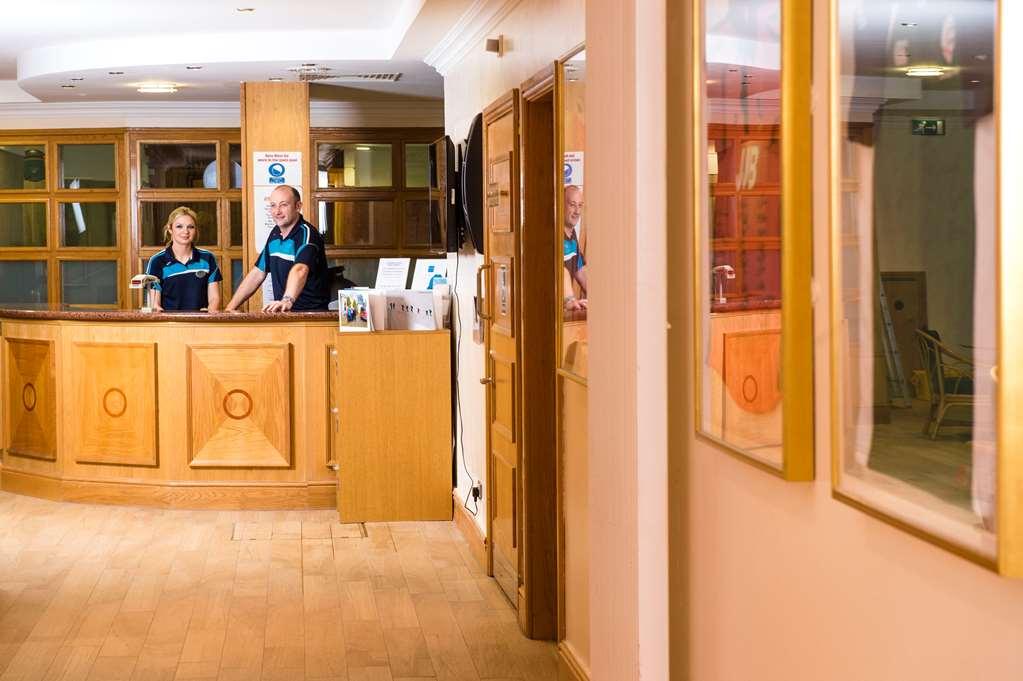 La Mon Hotel & Country Club Castlereagh Exterior photo