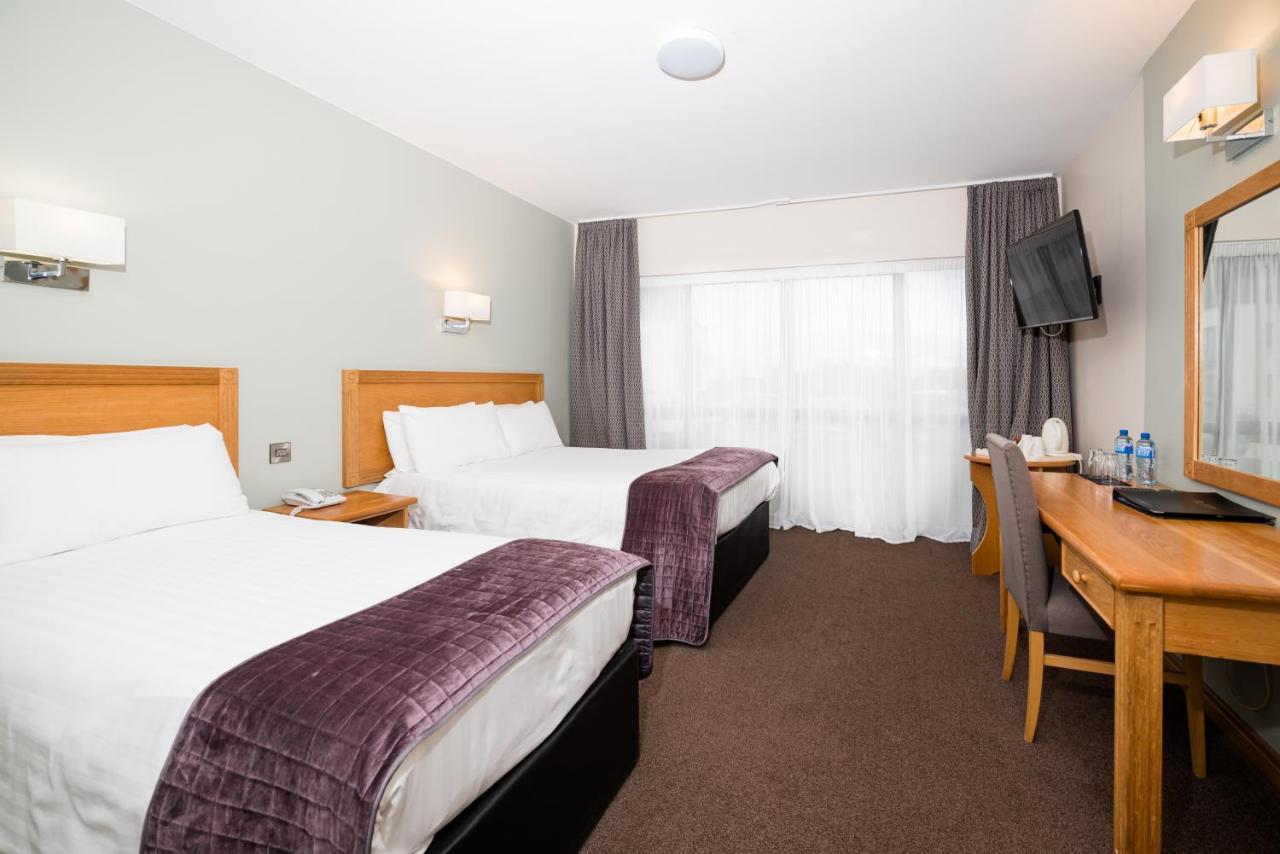 La Mon Hotel & Country Club Castlereagh Exterior photo