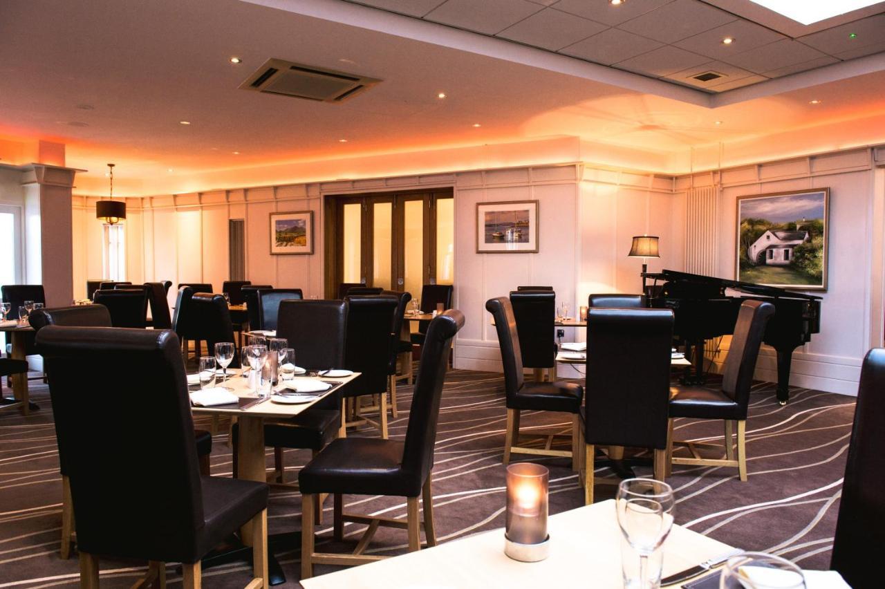 La Mon Hotel & Country Club Castlereagh Exterior photo