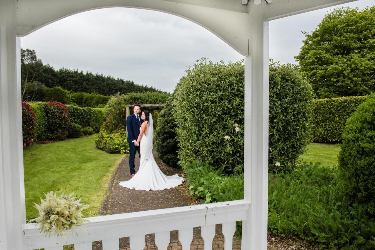 La Mon Hotel & Country Club Castlereagh Exterior photo